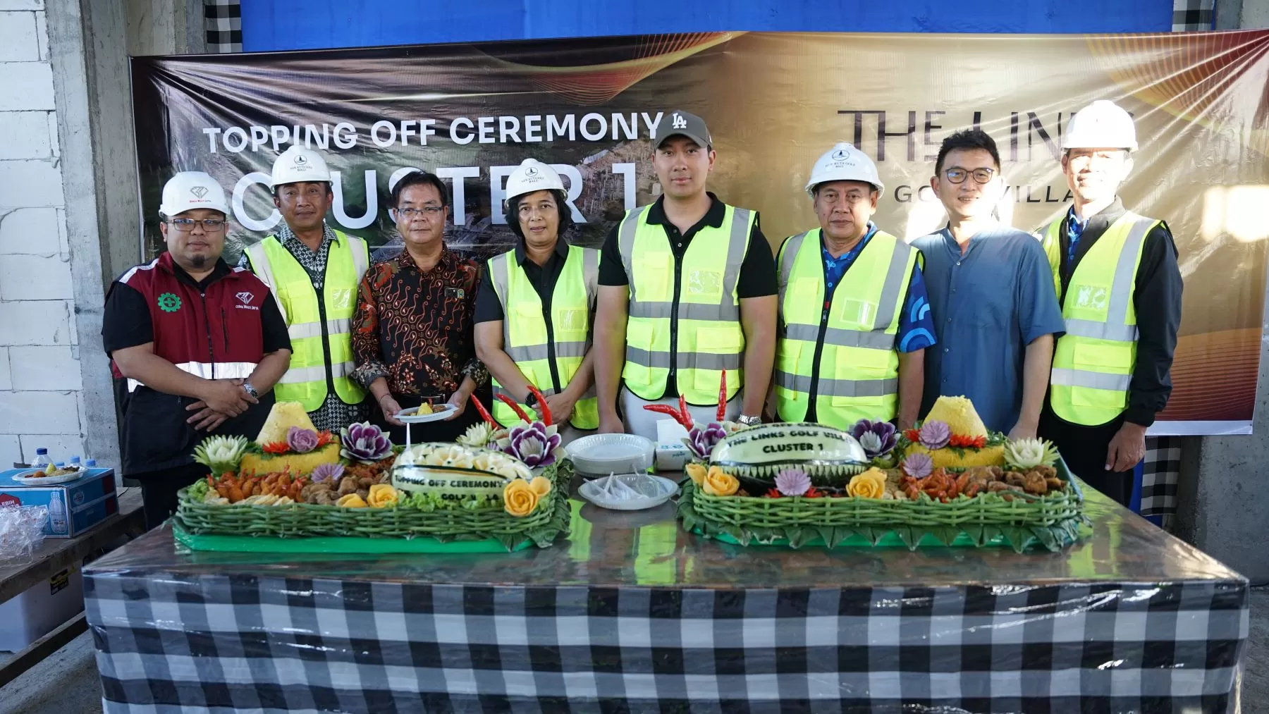 The Links Golf Villa Holds Topping-Off Ceremony as a Sign of Developer’s Commitment to Customers